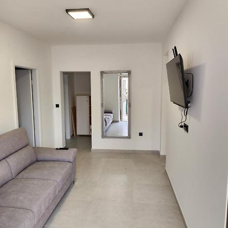 H&D Apartment Сумартин Экстерьер фото