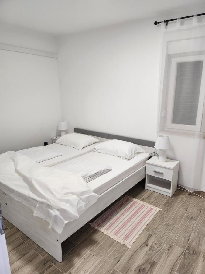 H&D Apartment Сумартин Экстерьер фото